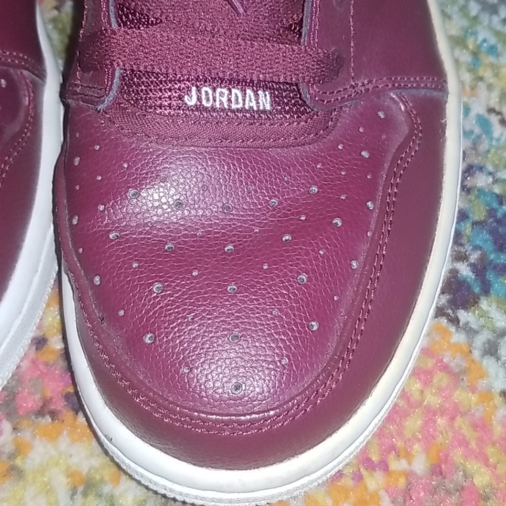 Shoes - Picture 5 of 7